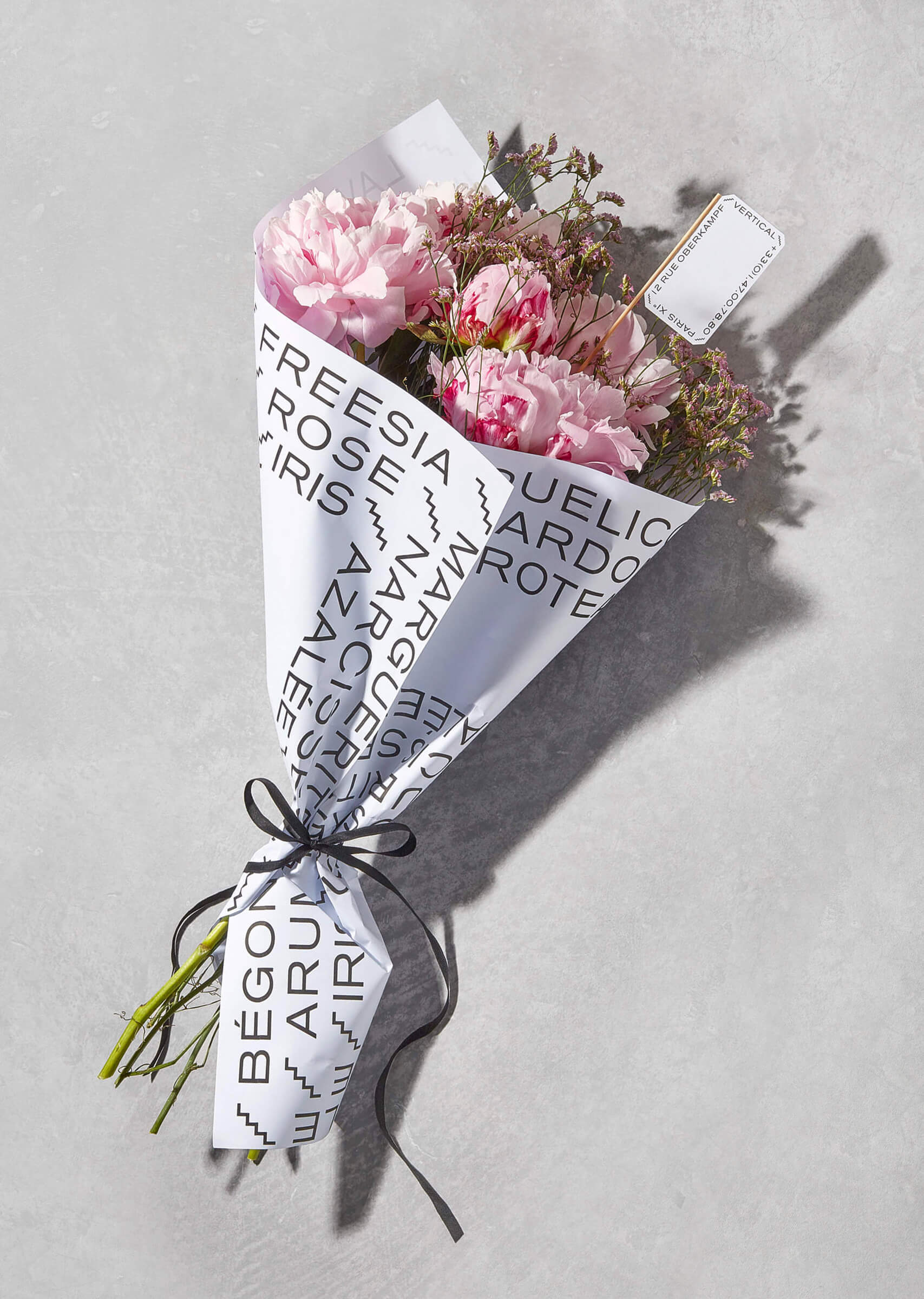 hold-on-please-vertical-thomas-weil-07b