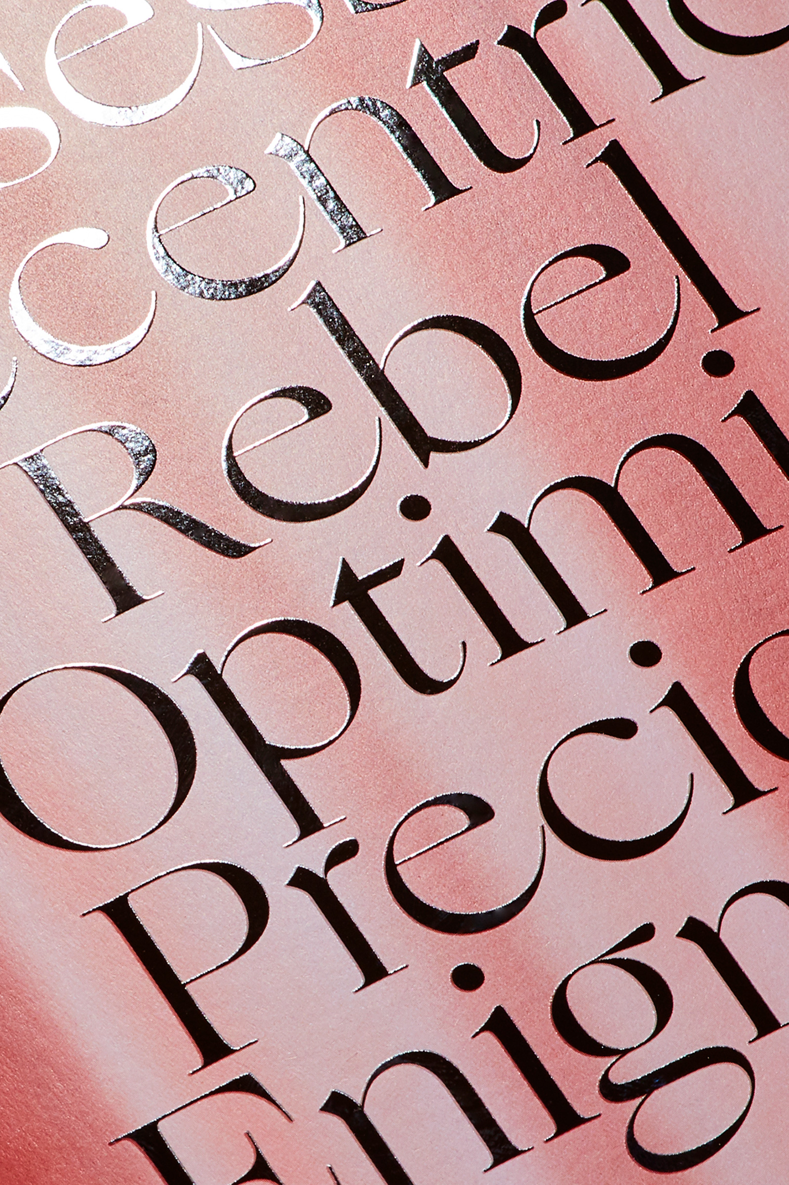 hold-on-please-baccarat-thomas-weil-06