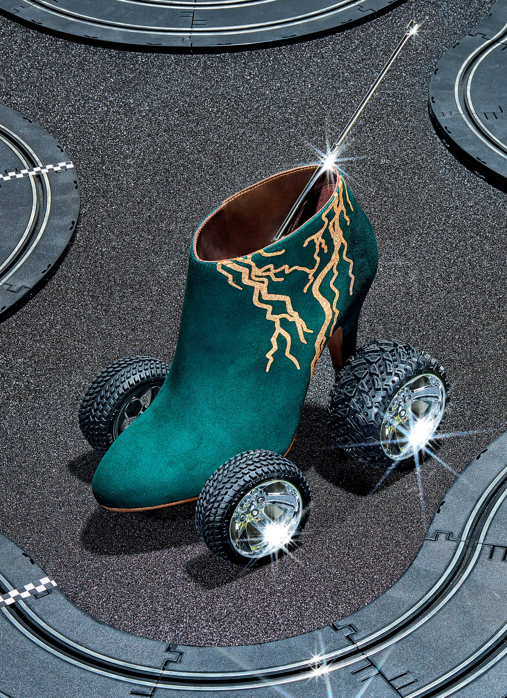 hold-on-please-patricia-blanchet-thomas-weil_06