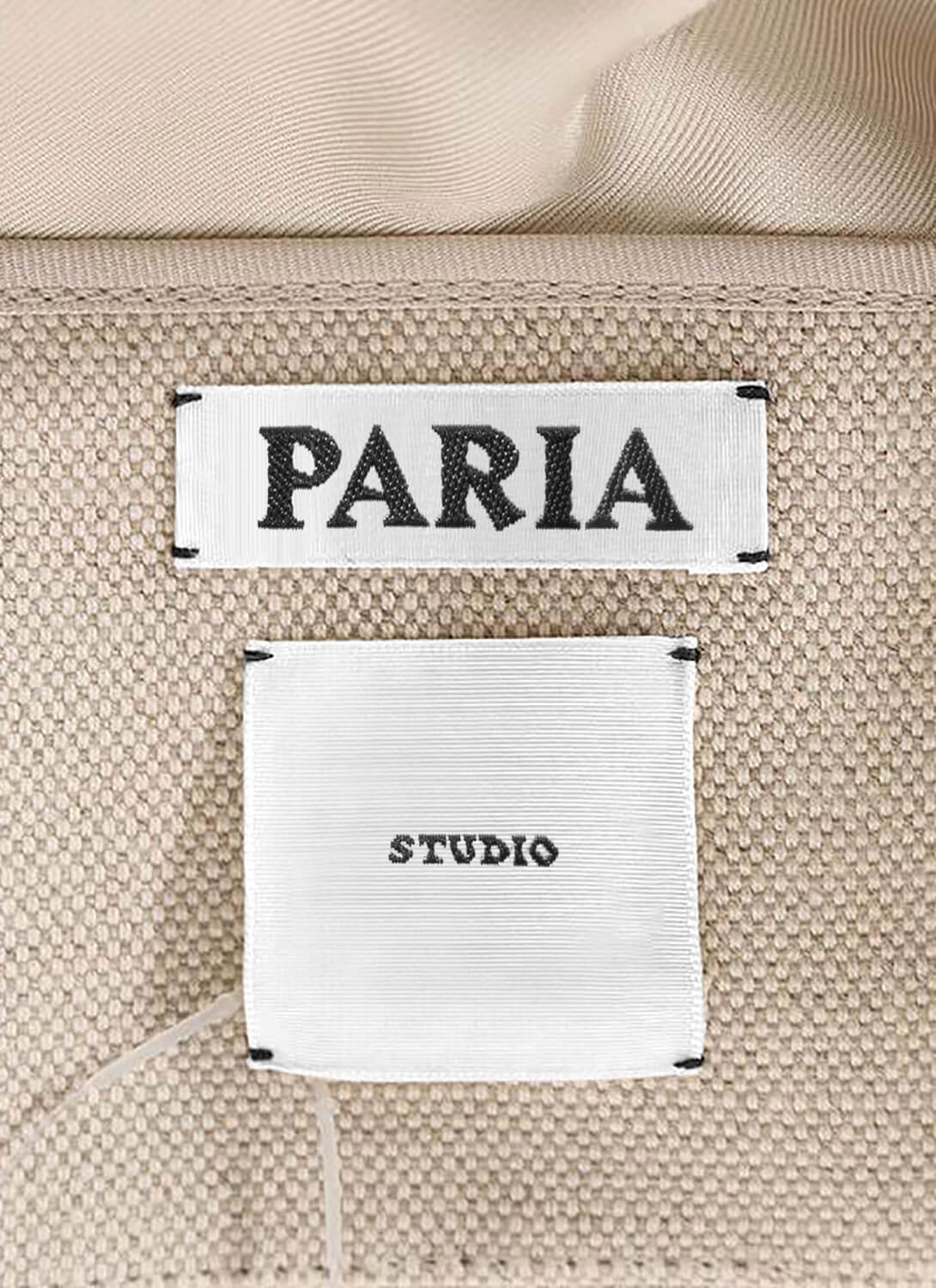 hold-on-please-paria-thomas-weil_05