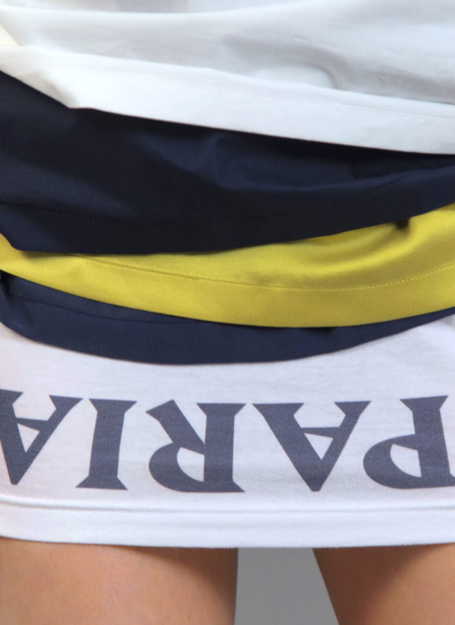 hold-on-please-paria-thomas-weil_02