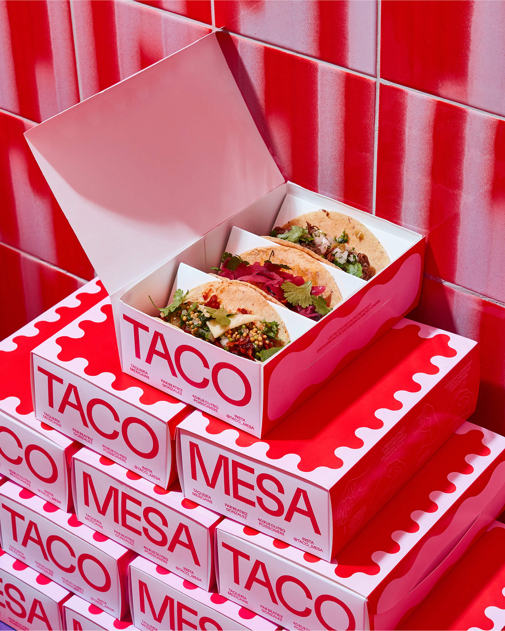 hold-on-please-taco-mesa-thomas-weil-03